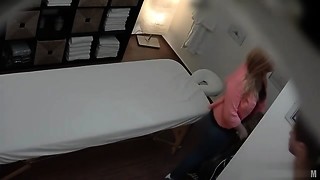 Fat tits Marie rubdown and penetrate