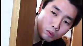 Suddenly my mommy seduced me