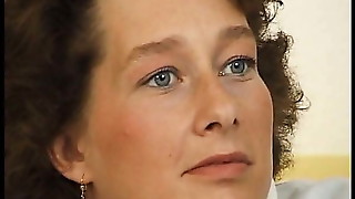 Die alte Sau weis wie stud Schwanz lutscht