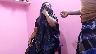 A handsome Tamil aunty has a hot fuckfest with a youthful stud